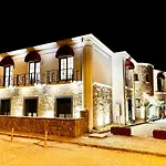 Panaya Hotel 3*