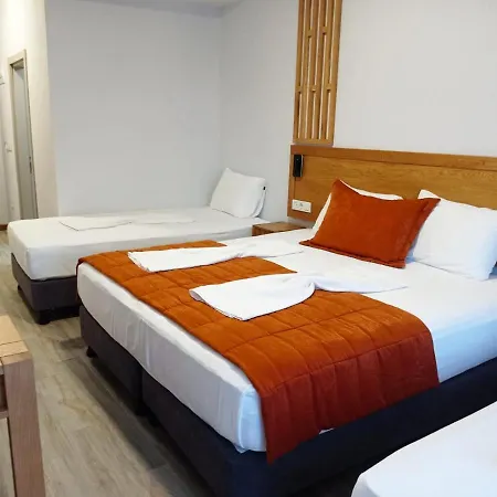 Panaya Hotel 3*