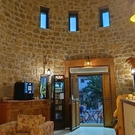 Panaya Hotel