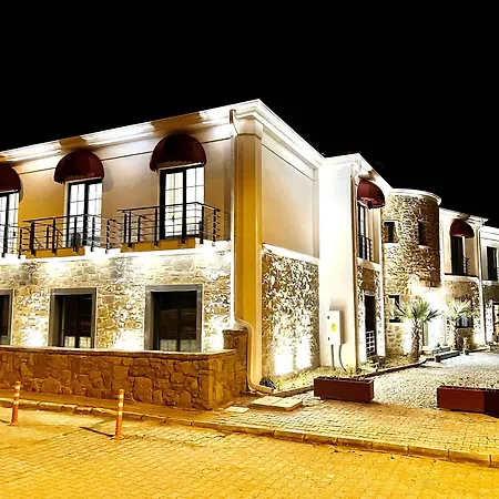 Panaya Hotel 3*
